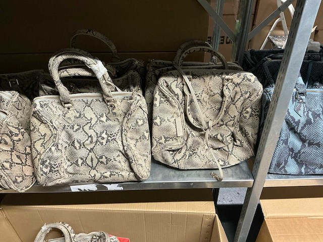 Partij diverse antichic tassen (127x) - afbeelding 5 van  20