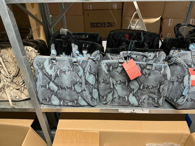 Partij diverse antichic tassen (127x) - afbeelding 9 van  20