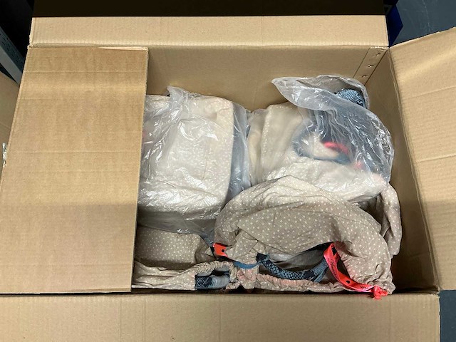 Partij diverse antichic tassen (127x) - afbeelding 10 van  20