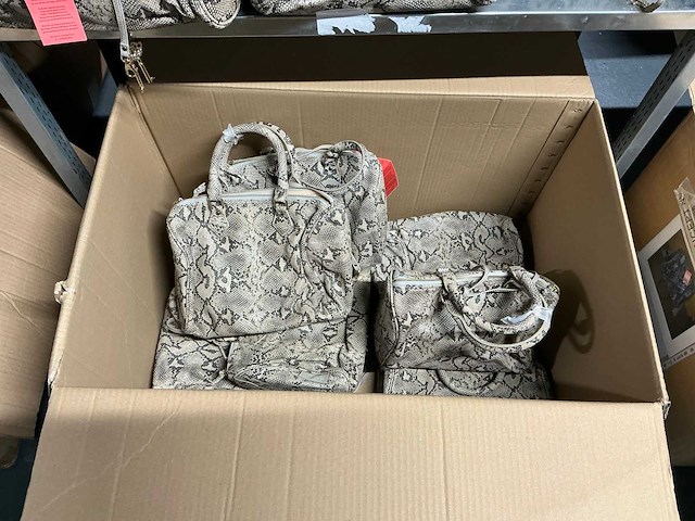 Partij diverse antichic tassen (127x) - afbeelding 11 van  20