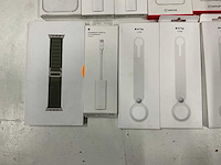 Partij diverse apple/oneplus items (17x) - afbeelding 3 van  6