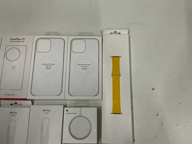 Partij diverse apple/oneplus items (17x) - afbeelding 5 van  6