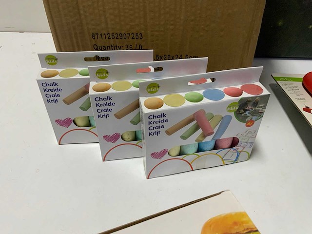 Partij diverse artikelen - afbeelding 3 van  9