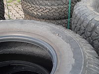 Partij diverse auto en vrachtwagenbanden, o.a continental, goodyear, o.a g186 - afbeelding 2 van  53