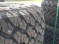 Partij diverse auto en vrachtwagenbanden, o.a continental, goodyear, o.a g186 - afbeelding 10 van  53