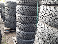 Partij diverse auto en vrachtwagenbanden, o.a continental, goodyear, o.a g186 - afbeelding 16 van  53