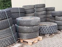 Partij diverse auto en vrachtwagenbanden, o.a continental, goodyear, o.a g186 - afbeelding 23 van  53