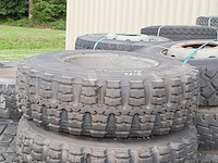 Partij diverse auto en vrachtwagenbanden, o.a continental, goodyear, o.a g186 - afbeelding 47 van  53