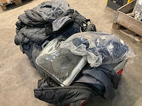 Partij diverse auto hoezen, jassen, tassen - afbeelding 4 van  5