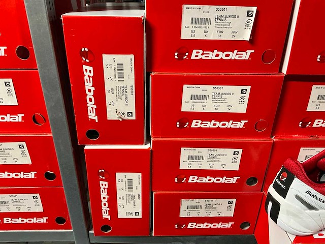 Partij diverse babolat tennis/padelschoenen (138x) - afbeelding 22 van  36