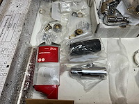 Partij diverse badkameraccessoires - afbeelding 9 van  18
