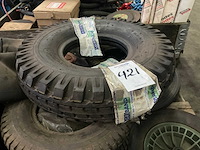 Partij diverse banden en wielen - afbeelding 2 van  2