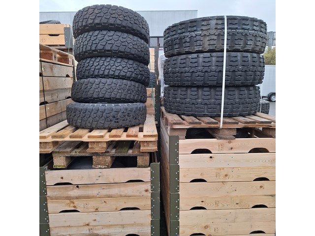 Partij diverse banden, o.a continental, michelin - afbeelding 14 van  16