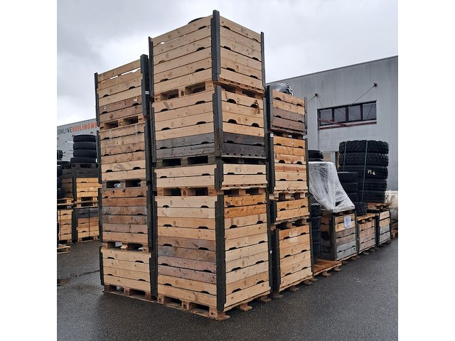 Partij diverse banden, o.a. continental - afbeelding 2 van  9