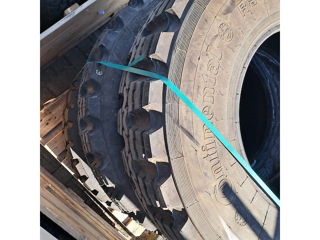 Partij diverse banden, o.a continental - afbeelding 2 van  11