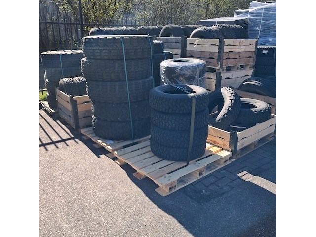 Partij diverse banden, o.a continental - afbeelding 4 van  11