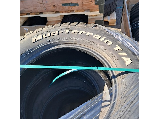 Partij diverse banden, o.a continental - afbeelding 8 van  11