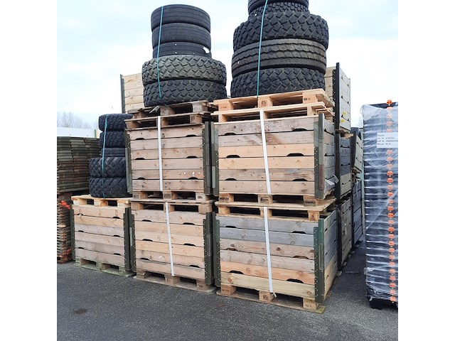Partij diverse banden, o.a michelin, continental - afbeelding 7 van  13
