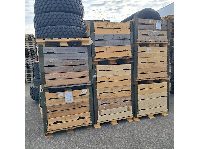 Partij diverse banden, o.a michelin, continental - afbeelding 9 van  14