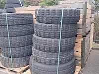 Partij diverse banden, o.a michelin, continental - afbeelding 7 van  7