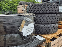 Partij diverse banden, o.a. michelin/continental en goodrich - afbeelding 6 van  10