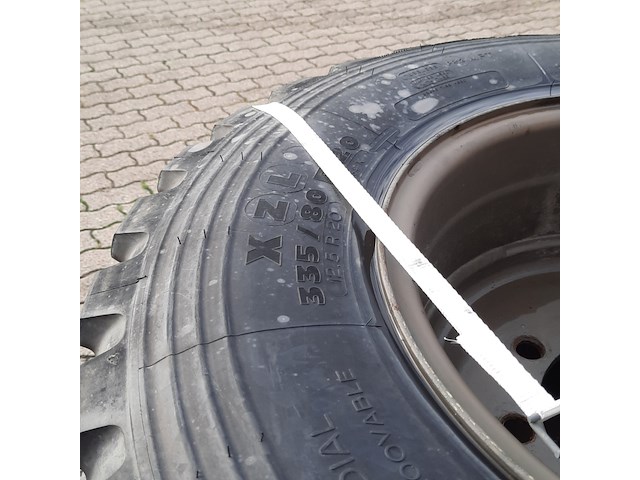 Partij diverse banden op velg, o.a michelin - afbeelding 21 van  32