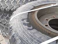 Partij diverse banden op velg, o.a michelin - afbeelding 22 van  32