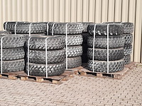 Partij diverse banden op velg, o.a michelin - afbeelding 12 van  32