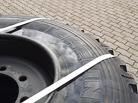 Partij diverse banden op velg, o.a michelin - afbeelding 25 van  32
