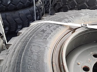 Partij diverse banden op velg, o.a michelin - afbeelding 26 van  32