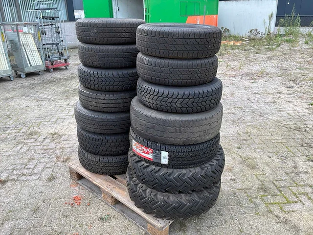 Partij diverse banden - afbeelding 3 van  7