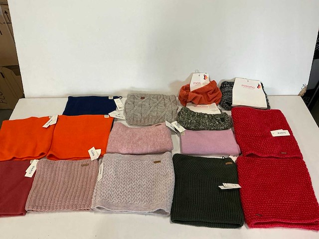 Partij diverse barts/maximo nekwarmers (15x) - afbeelding 1 van  6