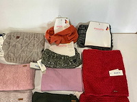 Partij diverse barts/maximo nekwarmers (15x) - afbeelding 3 van  6