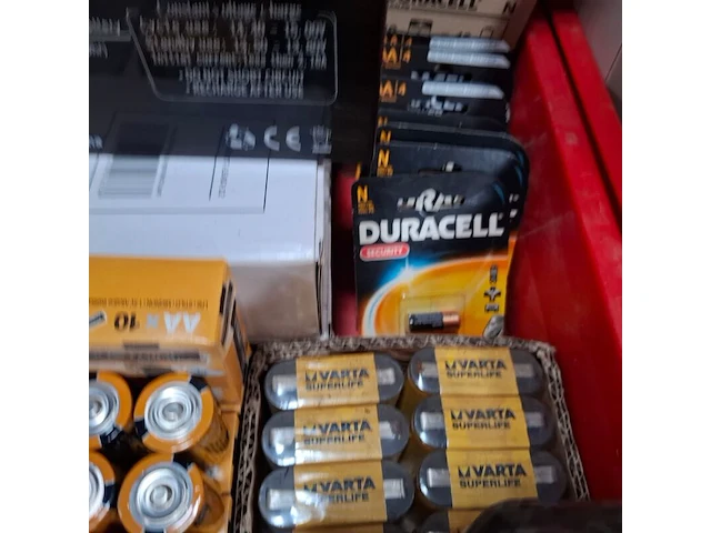 Partij diverse batterijen o.a. duracell, energizer, varta - afbeelding 7 van  10