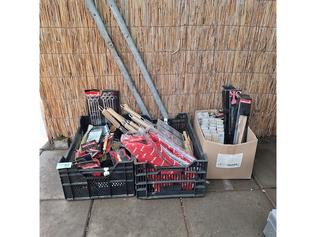 Partij diverse bbq benodigdheden barbecook - afbeelding 1 van  11