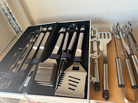 Partij diverse bbq tools - afbeelding 1 van  2
