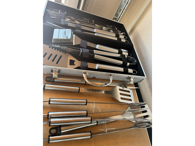 Partij diverse bbq tools - afbeelding 2 van  2