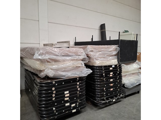 Partij diverse bedden ca. 90x200cm - afbeelding 2 van  8