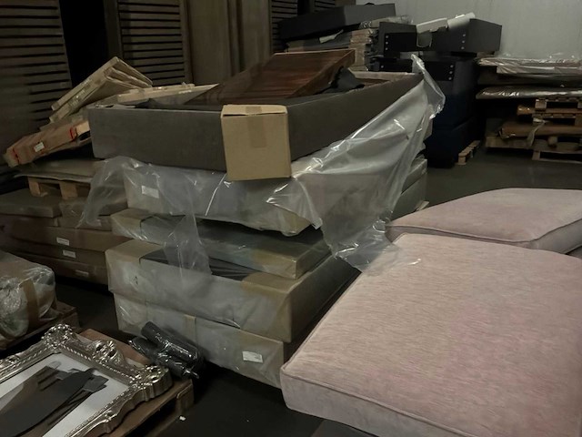 Partij diverse bedframes/onderdelen - afbeelding 4 van  26