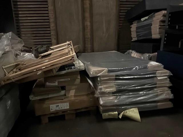 Partij diverse bedframes/onderdelen - afbeelding 11 van  26