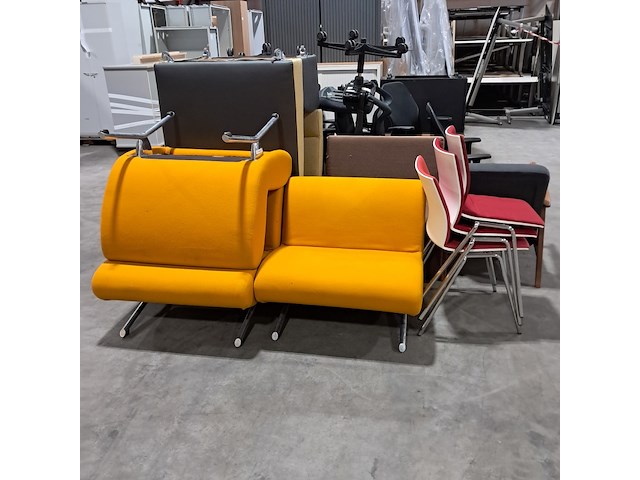 Partij diverse bedrijfsinventaris, o.a. artifort - afbeelding 13 van  35