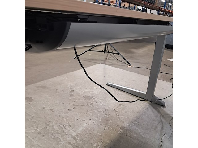 Partij diverse bedrijfsinventaris, o.a. artifort - afbeelding 28 van  35