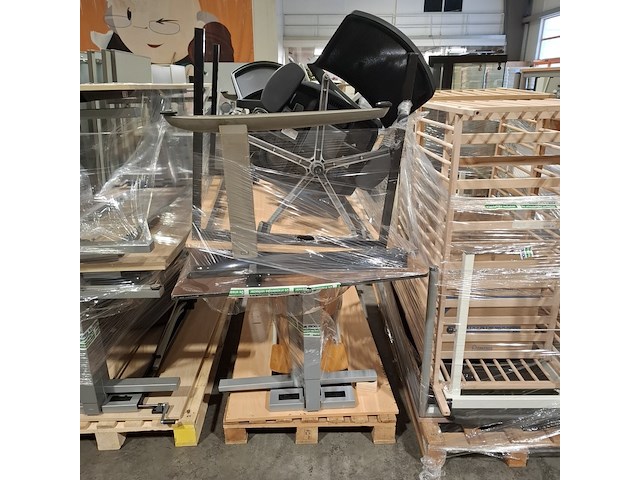Partij diverse bedrijfsinventaris - afbeelding 12 van  15