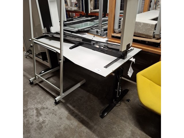 Partij diverse bedrijfsinventaris - afbeelding 8 van  9