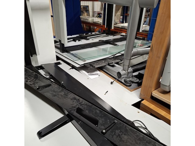 Partij diverse bedrijfsinventaris - afbeelding 9 van  9