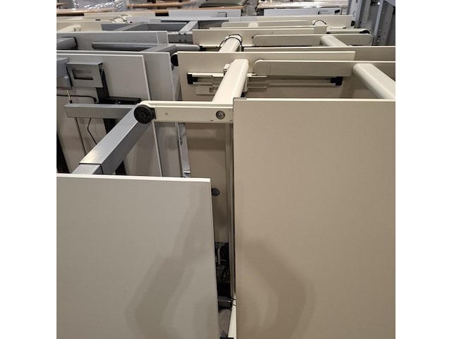 Partij diverse bedrijfsinventaris - afbeelding 2 van  16