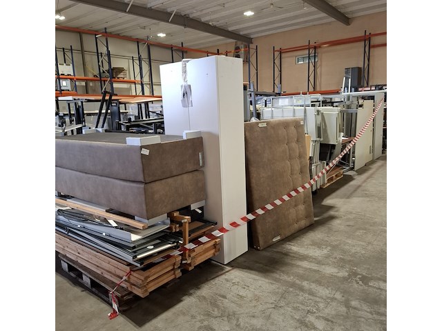 Partij diverse bedrijfsinventaris - afbeelding 4 van  16