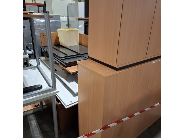 Partij diverse bedrijfsinventaris - afbeelding 7 van  12