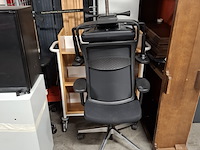 Partij diverse bedrijfsinventaris - afbeelding 2 van  33