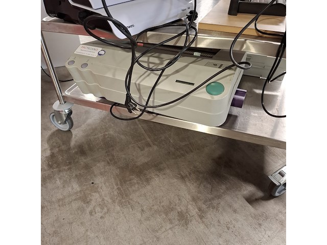 Partij diverse bedrijfsinventaris - afbeelding 8 van  33